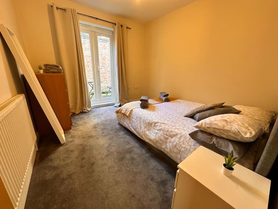 2 Bedroom Apartment In Se13 London Eksteriør billede