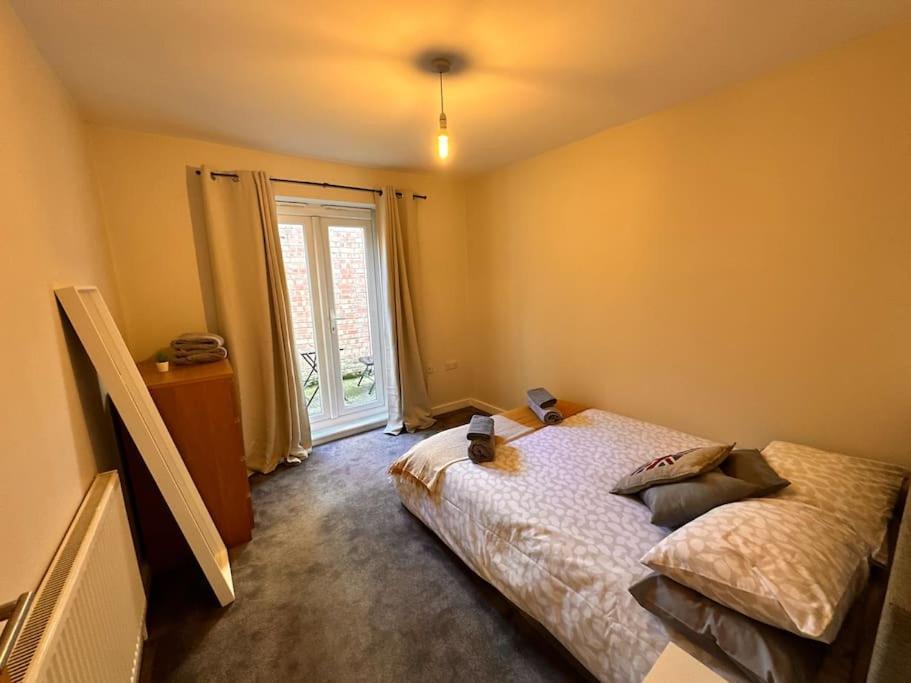 2 Bedroom Apartment In Se13 London Eksteriør billede