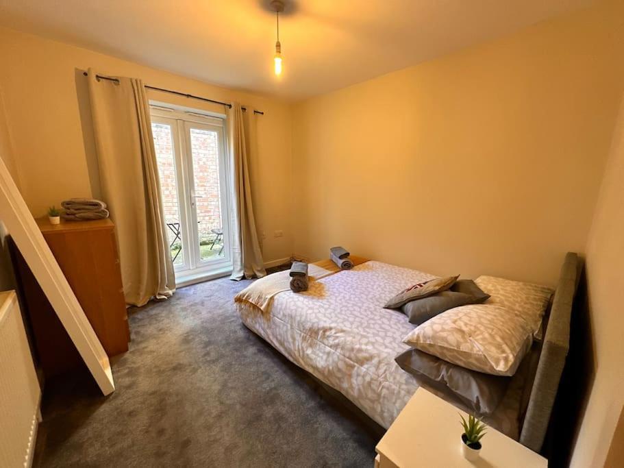 2 Bedroom Apartment In Se13 London Eksteriør billede